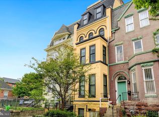 2550 University Pl NW APT 3, Washington, DC 20009