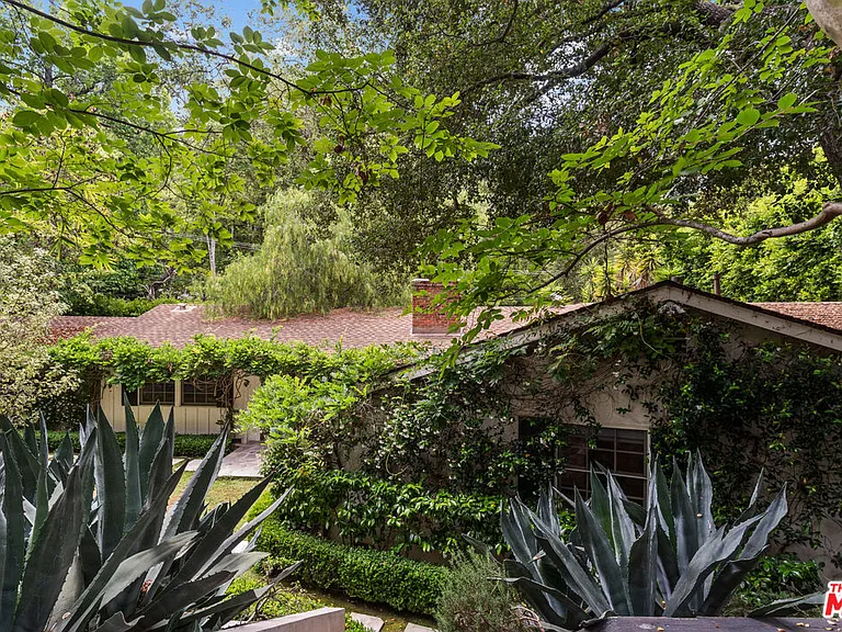 2107 El Roble Ln — Photo 30