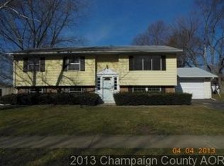 1703 Scottsdale Dr, Champaign, IL