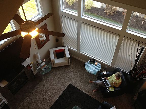 3rd image of 11653 Stafford View Dr