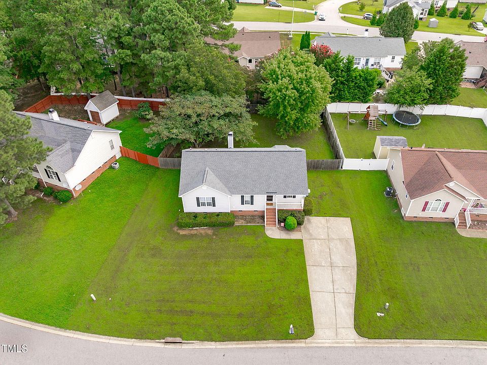 1st image of 949 S Philwood Ct