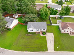 949 S Philwood Ct, Fuquay Varina, NC 27526