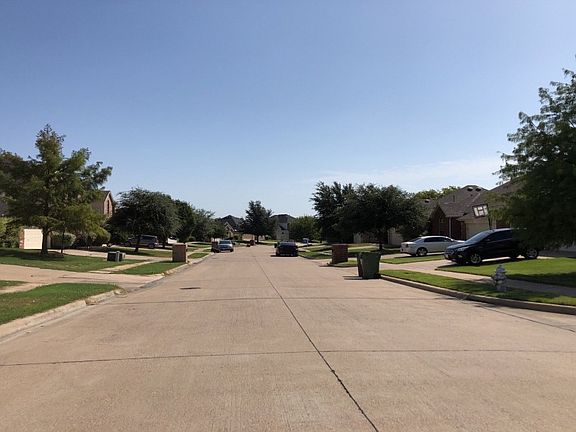 4th image of 701 Dover Park Trl