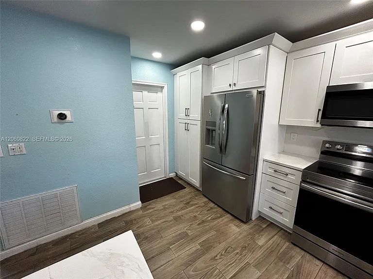 2403 NW 108th Ter — Photo 16