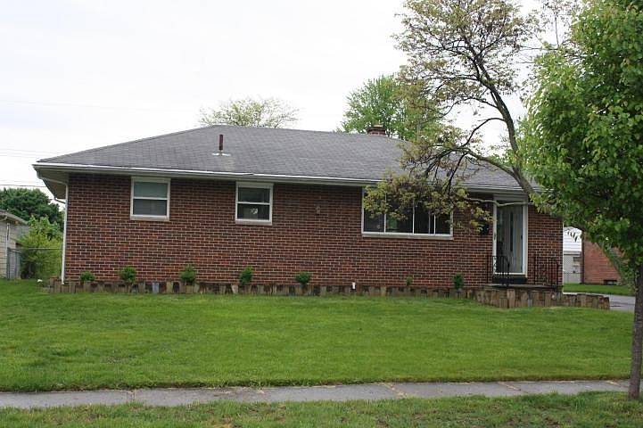 1st image of 4805 Hillcrest St N