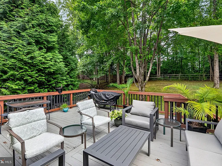 13016 Pilgrims Inn Dr — Photo 42