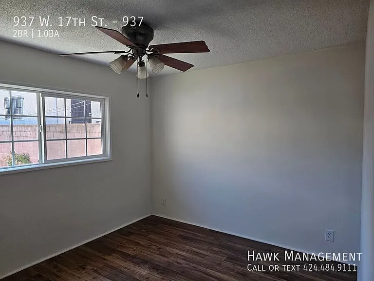 937 W 17th St #937 — Photo 6