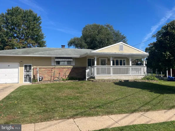 35 Langdon Rd, Burlington Township, NJ 08016