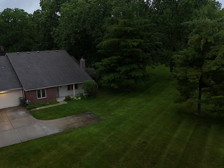 9332 Cinnebar Dr — Photo 14
