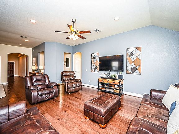 5th image of 10907 Birchwood Knoll Ct