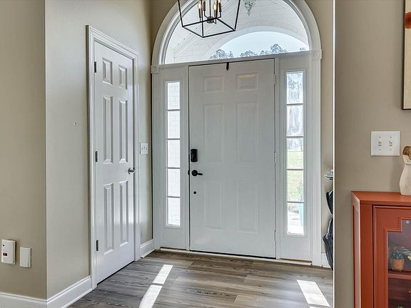 2nd image of 224 Forest Pines Rd