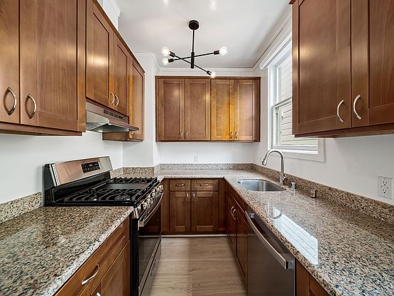 3rd image of 1371 Jackson St #205
