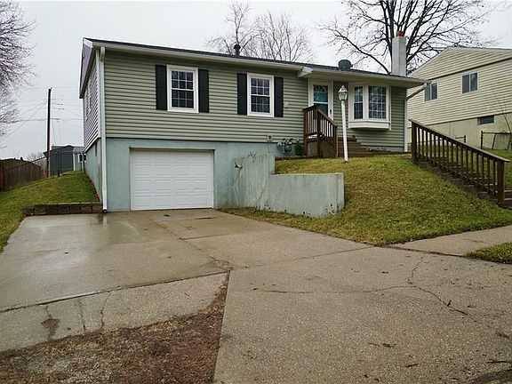 2nd image of 2505 Beechwood Blvd