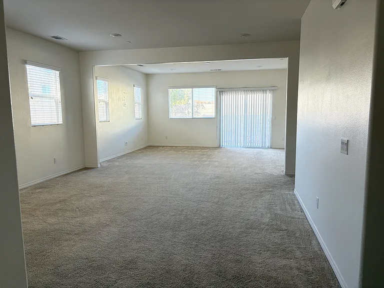 4922 Vanderham Way — Photo 4