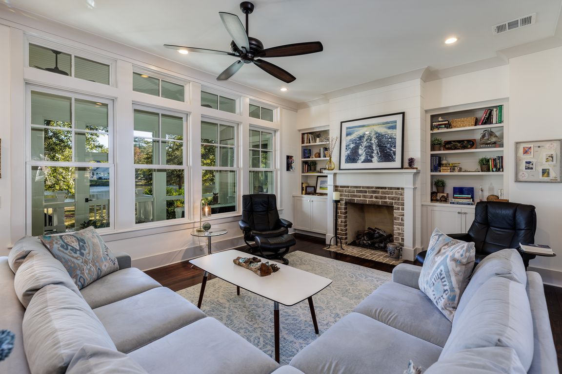 next background image