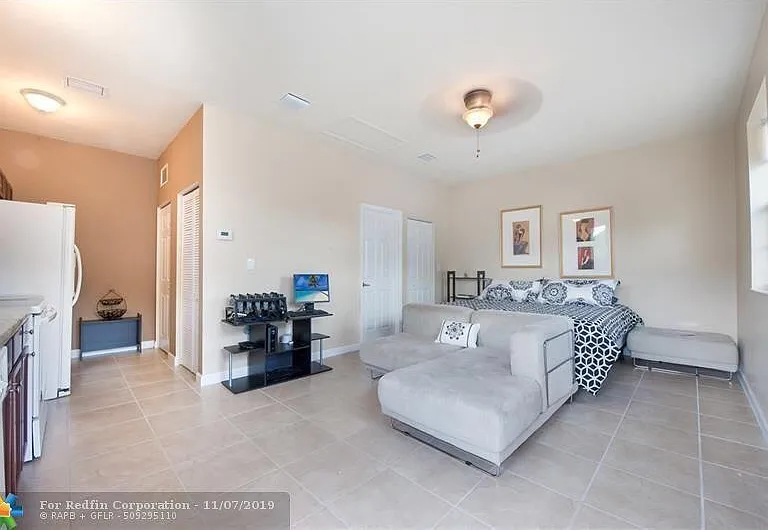 16825 SW 95th St #2 — Photo 1