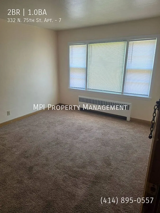332 N. 75th Street Apt. #7, Milwaukee - 2 Bedroom Upper Apt. 1/2 off 1st month's rent! — Photo 4