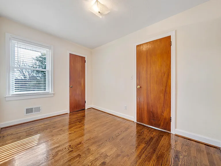 4310 Tyree Rd NW — Photo 9