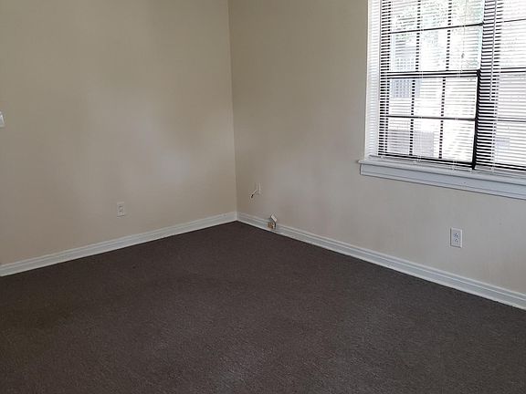 3rd image of 2849 Herschel St APT 3
