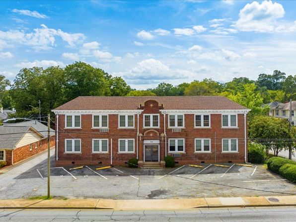 701 E Main St
