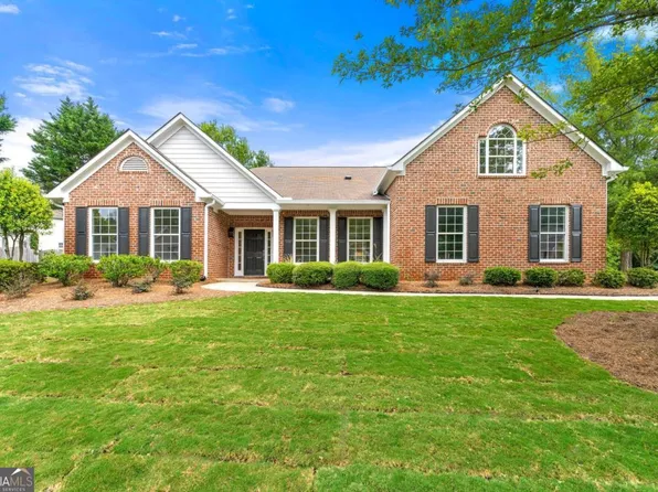 1015 Forest Creek Dr, Canton, GA 30115
