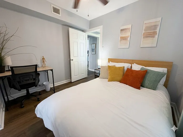 1116 Morgan Ave #201 — Photo 11