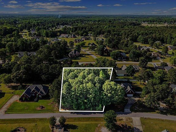 3rd image of 305 Chancery Drive