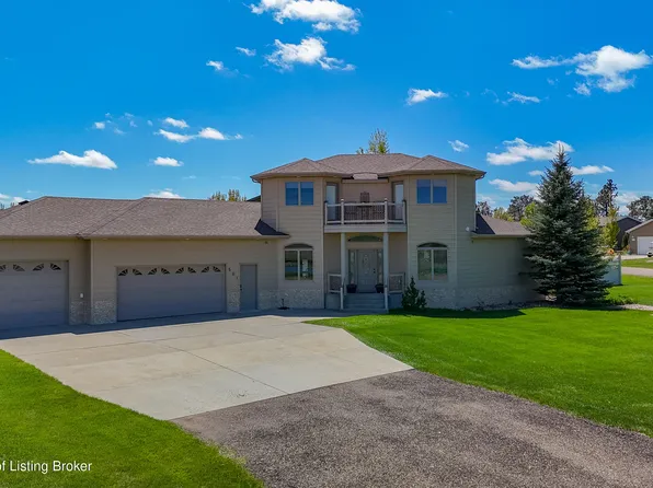 501 Pheasant Dr, South Heart, ND 58655