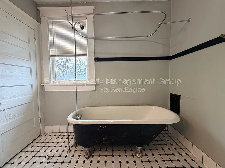 1283 Harbert Ave — Photo 17