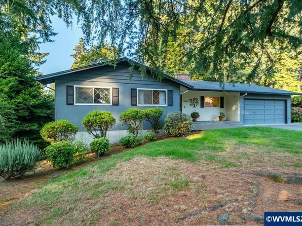 5618 Cascade St, West Linn, OR 97068