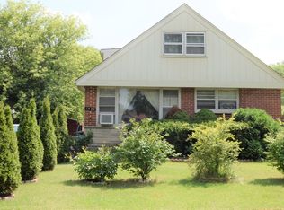1925 N Shore Ave, Des Plaines, IL 60018