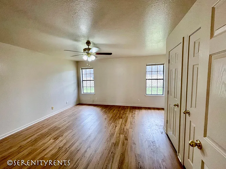 5209 Morning Glen Ln #B — Photo 10
