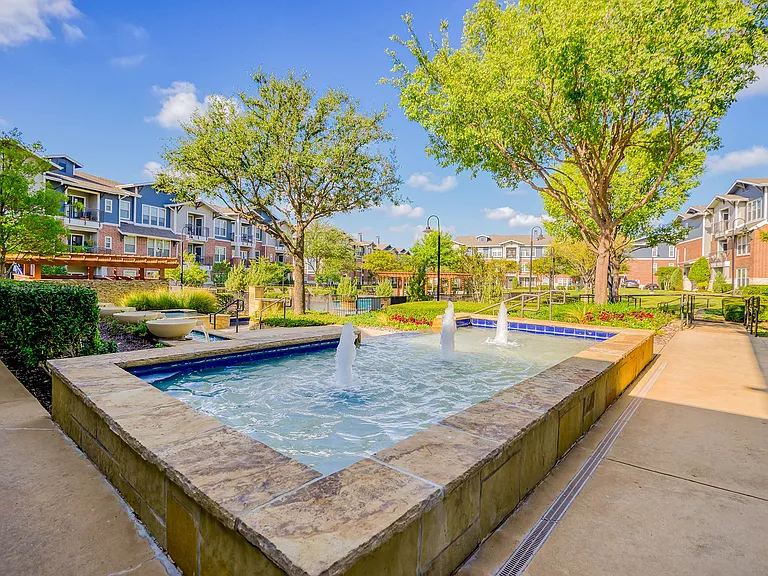 The amenity offering at Windsor Mustang Park has been tailored to serve all of your daily lifestyle needs.