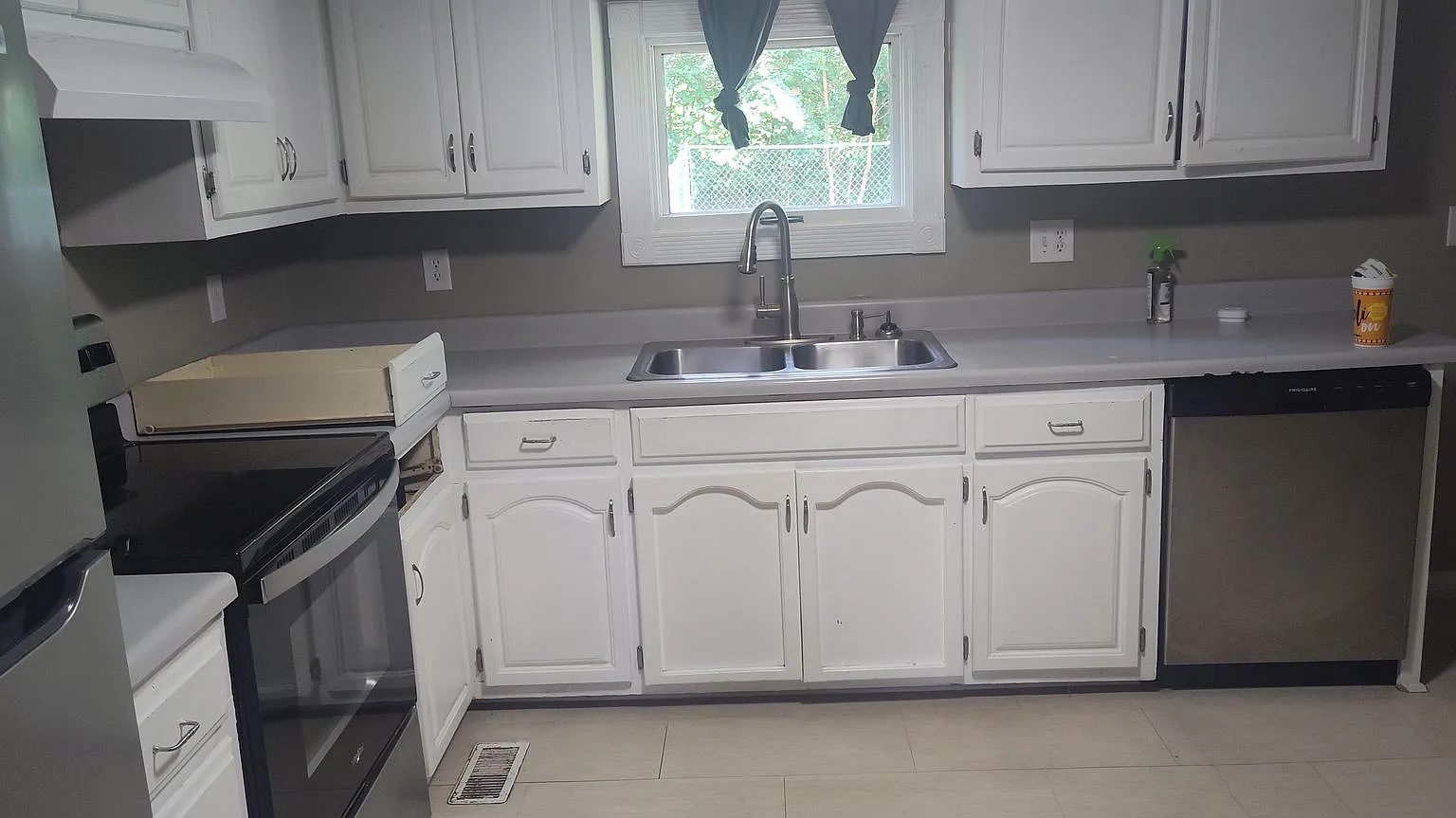 residential lease — Photo 3