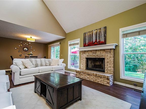 4th image of 1432 Ledgewood Ln