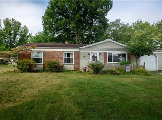 1499 Wakefield Dr, Hermitage, PA