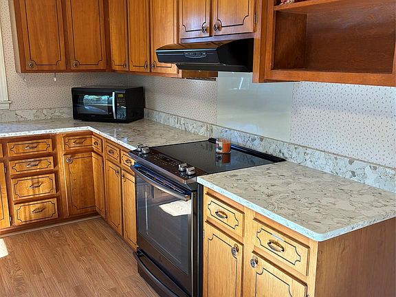 5th image of 5806 Whitingham Dr