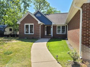 170 Cattie Dr, Cameron, NC 28326