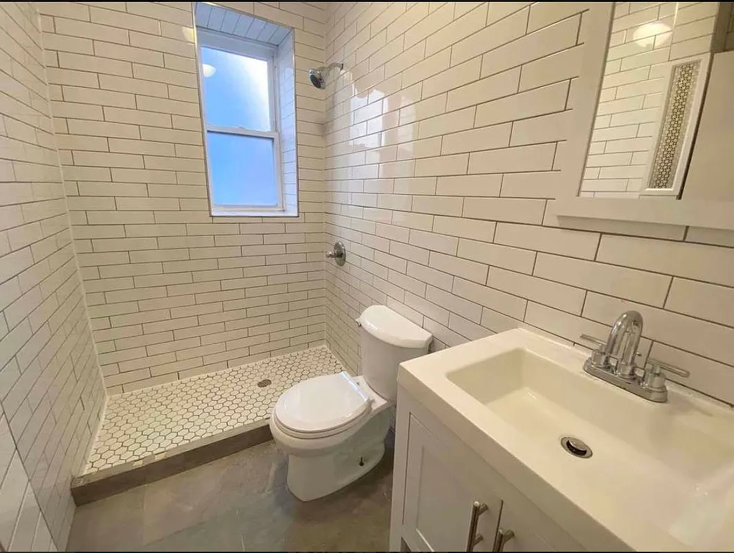 199-16 32nd Ave Unit 3R  