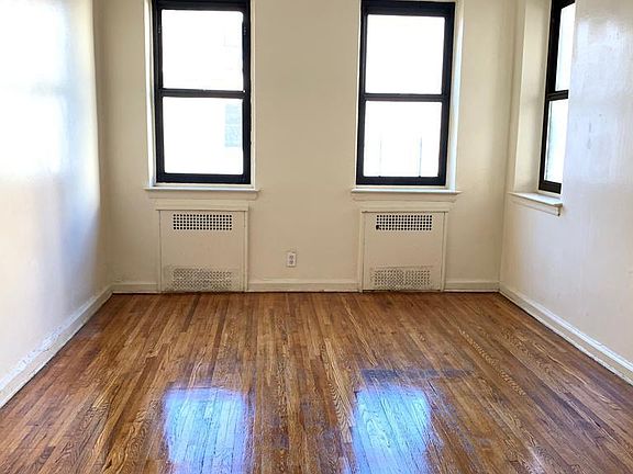 2nd image of 470 Ocean Ave APT Lf7