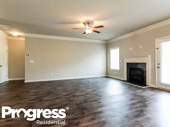 3rd image of 711 Stone Creek Dr