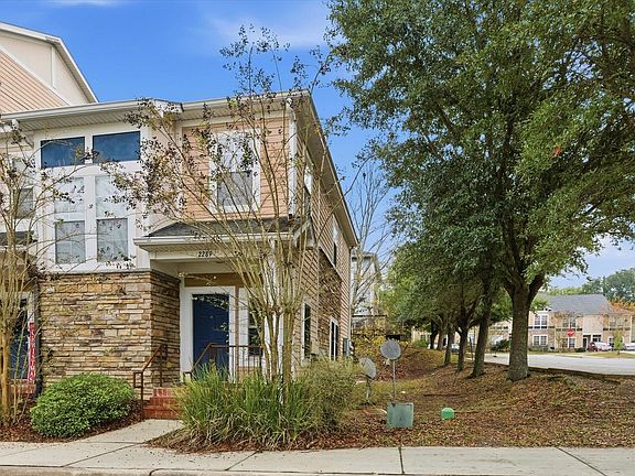 2nd image of 2289 Del Carmel Way