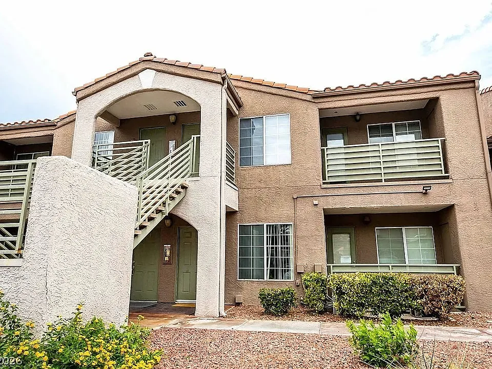 2130 Sealion Dr #207