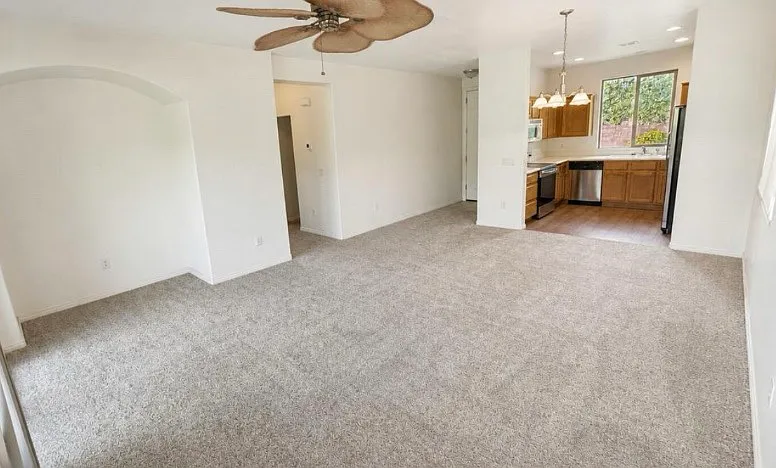 2 bed, 1045 sqft, $1,950 — Photo 3