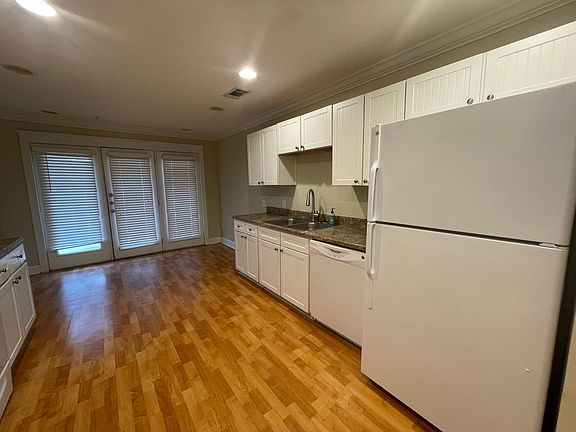 3rd image of 1725 Harvey Mitchell Pkwy S APT 1412