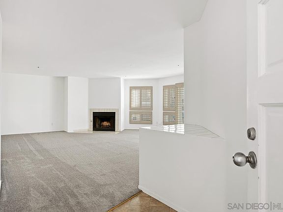 4th image of 400 N Pacific St Unit 214