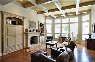 3rd image of 2809 Vinson Ln