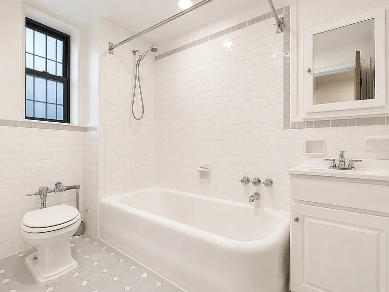 77 W 104th St #2A — Photo 9