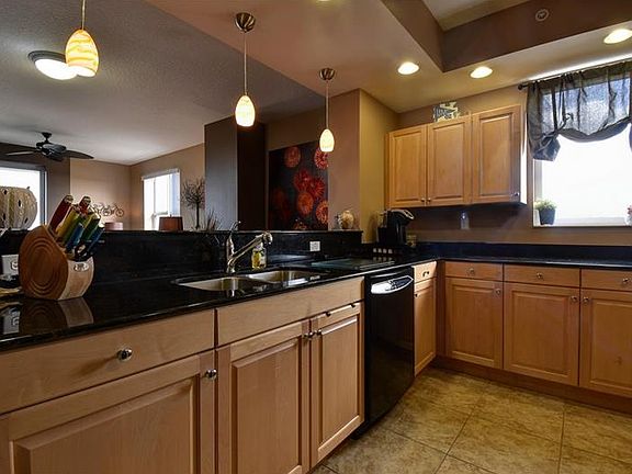 5th image of 628 Cleveland St #1009