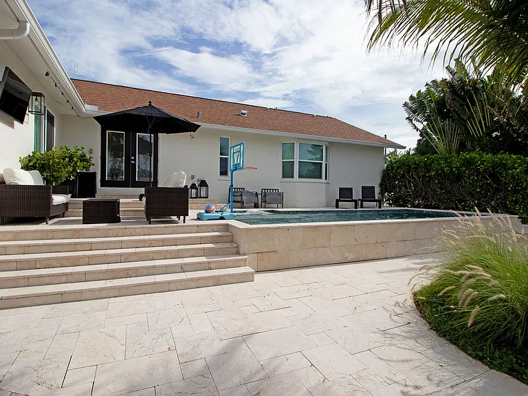 9540 Sun Isle Dr NE — Photo 53